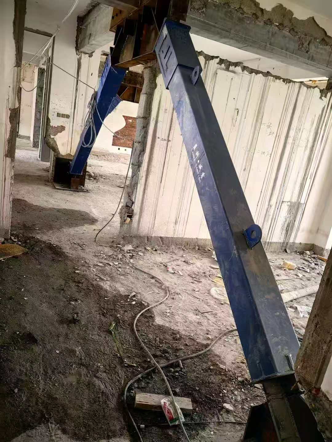 秭归柱子粘钢加固施工工艺